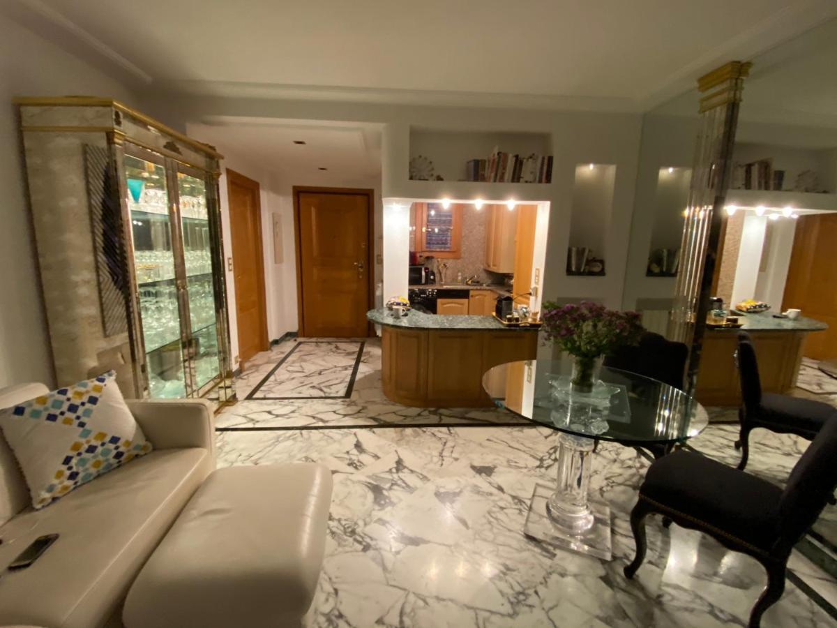 Sunny Panoramic Balcony Apartment เอซ ภายนอก รูปภาพ