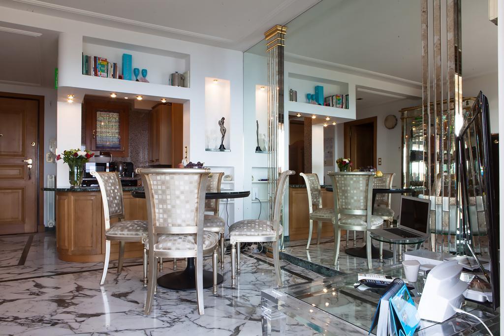 Sunny Panoramic Balcony Apartment เอซ ภายนอก รูปภาพ