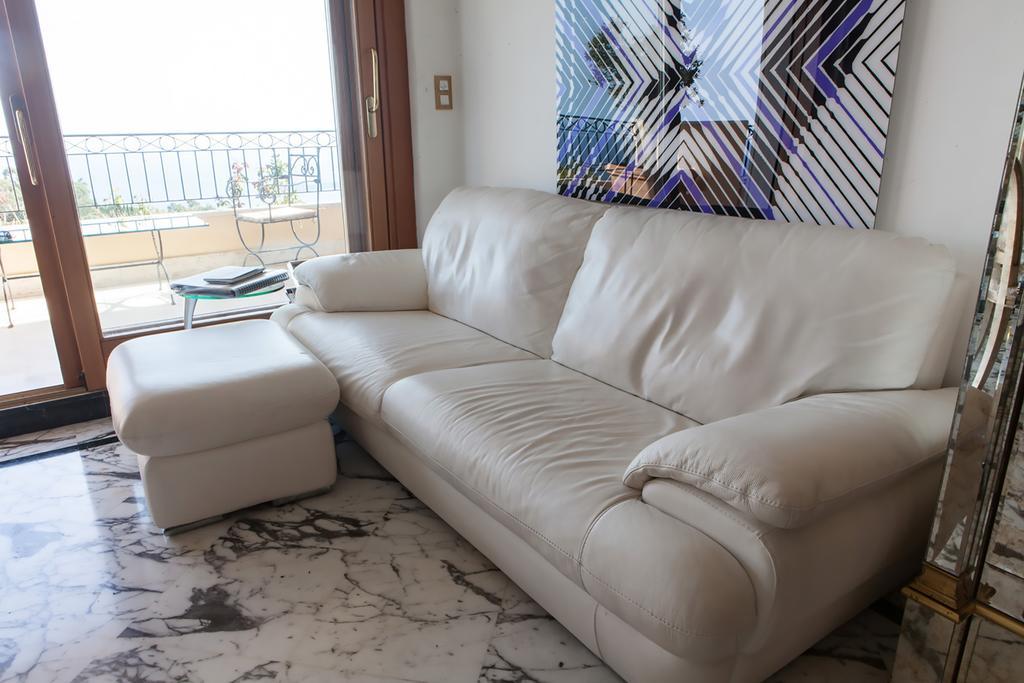 Sunny Panoramic Balcony Apartment เอซ ภายนอก รูปภาพ