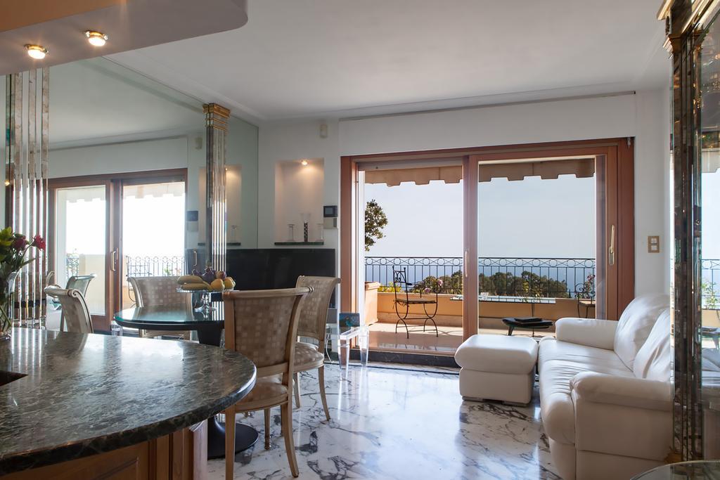Sunny Panoramic Balcony Apartment เอซ ภายนอก รูปภาพ