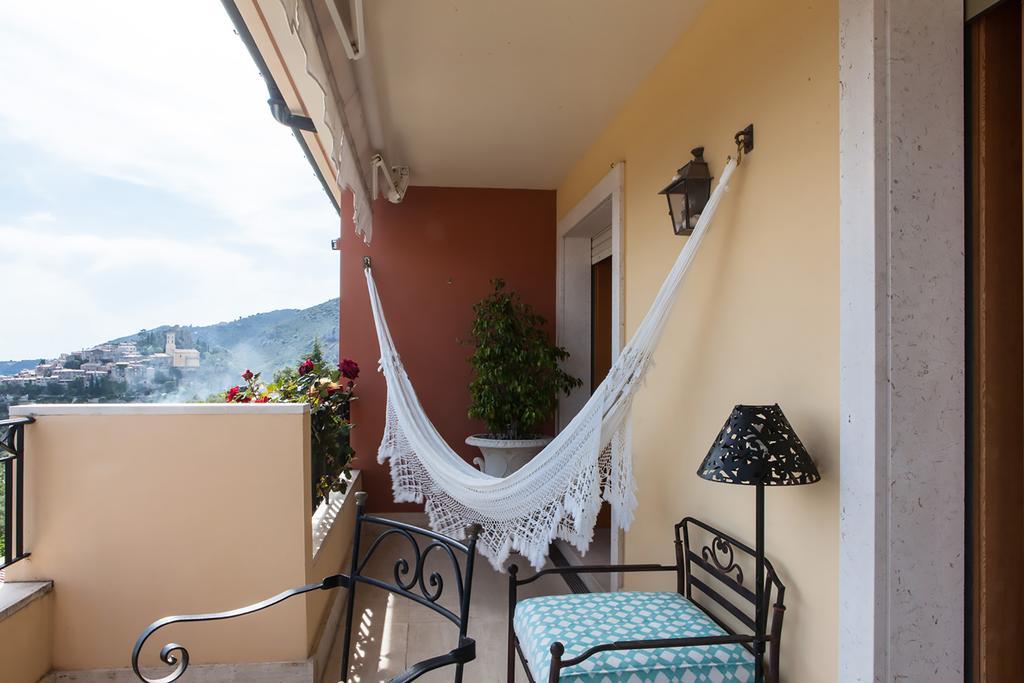 Sunny Panoramic Balcony Apartment เอซ ภายนอก รูปภาพ