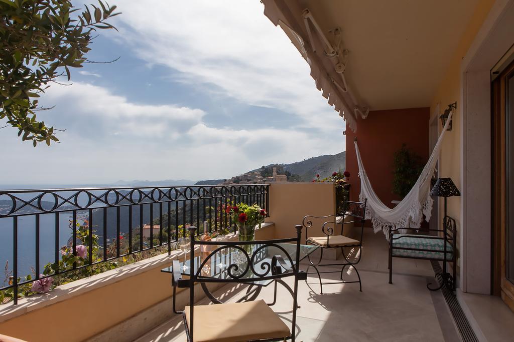 Sunny Panoramic Balcony Apartment เอซ ภายนอก รูปภาพ